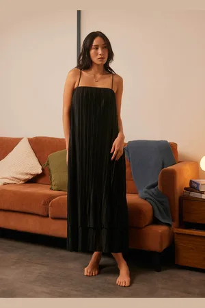 Love Bonito Plisse Trapeze Column Midaxi Dress-014-L