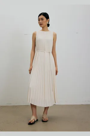 Love Bonito Willa Reversible Sunray Pleated Midaxi Dress-437-L