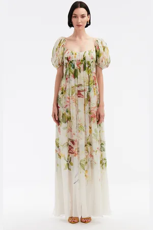 Oscar de la Renta Puff Sleeve Scoop Neck Floral & Fauna Chiffon Gown
