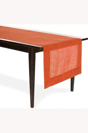 Moda Domus Linen Table Runner