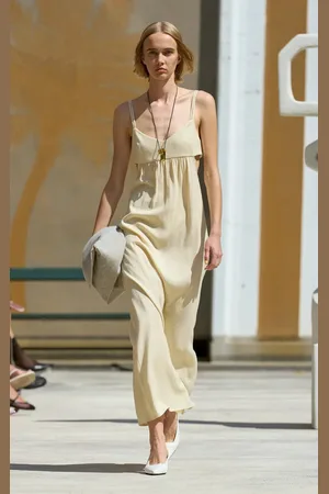 THE GARMENT Rafaelle Long Cutout Crepe Top