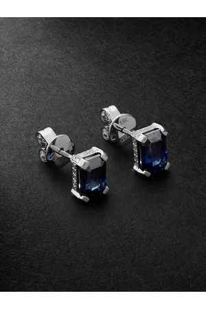 Guide to Diamond Earrings for Men-sgquangbinhtourist.com.vn