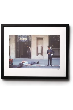 Sonic Editions Framed 1969 Harris on the Pavement Print, 16" x 20" - Men