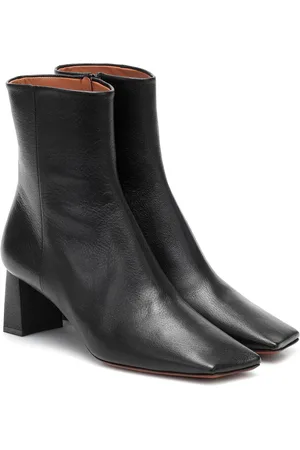 Vetements Boomerang leather ankle boots