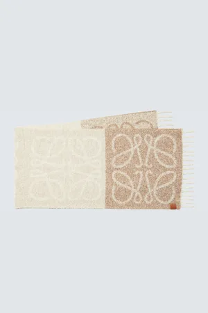 Loewe Anagram alpaca-blend bouclÃ© scarf