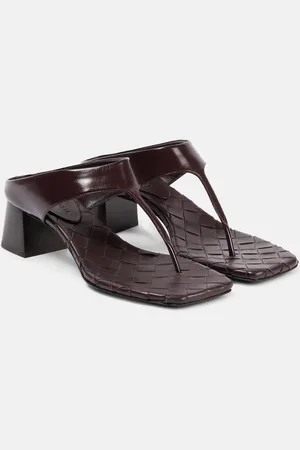 Bottega Veneta Marella Intrecciato 45 leather thong sandals