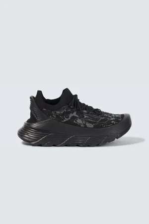 Hoka One One Restore Chukka sneakers