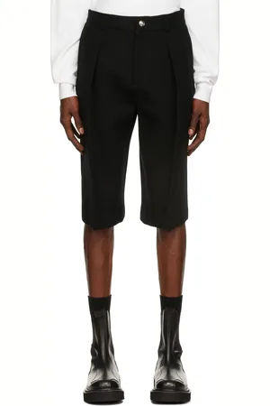We11 Done Wool Tuck Shorts