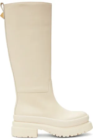 VALENTINO GARAVANI Off-White Roman Stud Boots