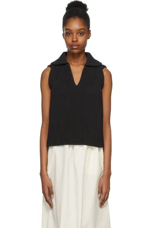 Deveaux New York Knit Aubrey Vest