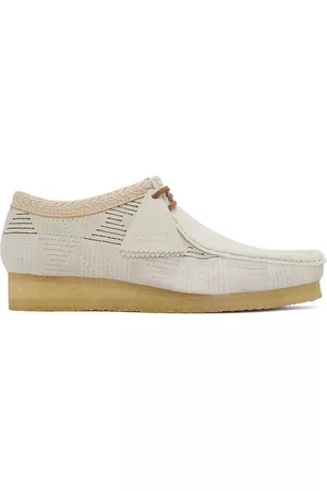 Clarks Men Brogues - Off-White Wallabee Derbys
