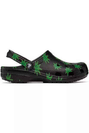Crocs Men Casual Shoes - Black Classic Hemp Leaf Clogs