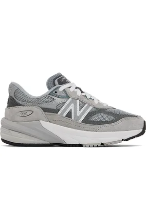 New Balance Sneakers - Kids Gray 990v6 Sneakers