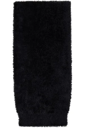 LGN LOUIS GABRIEL NOUCHI Black Fluffy Scarf