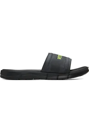 Vetements Reebok Edition Logo Pool Slides