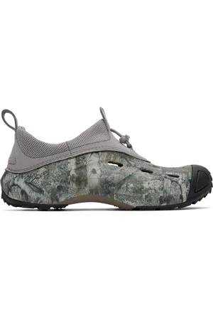 Crocs Gray & Green Quick Trail Low Mossy Oak Clogs
